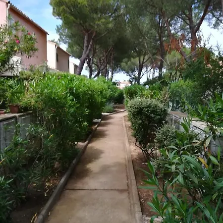 Rez De Jardin *